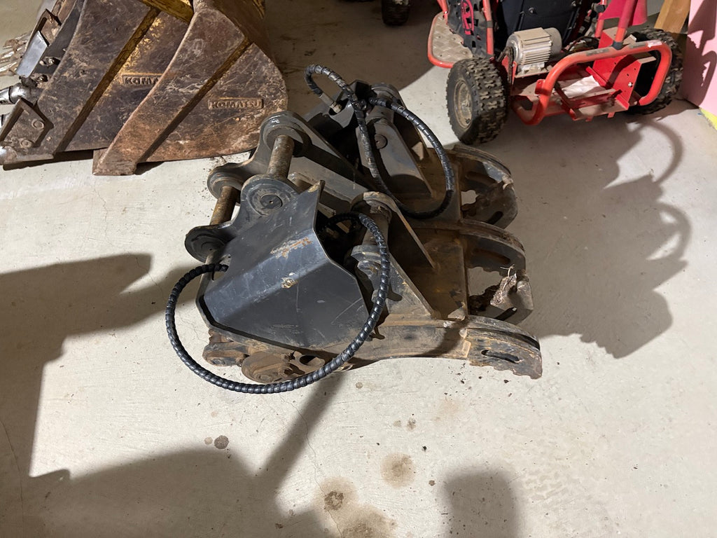 Excavator